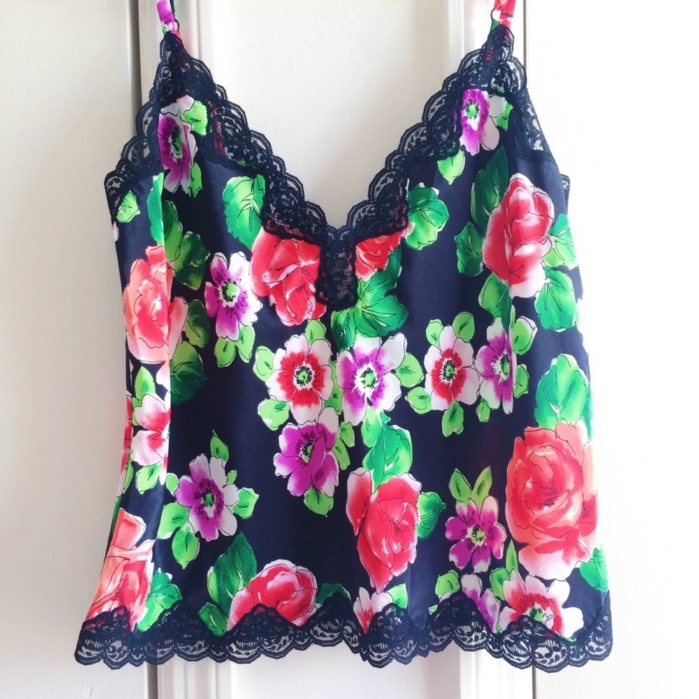 Victoria’s Secret Floral Lace Vintage Tank Top - Picture 2 of 4